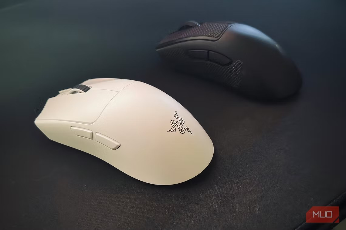 Razer Viper V3 Pro y Deathadder V3 Pro lado a lado